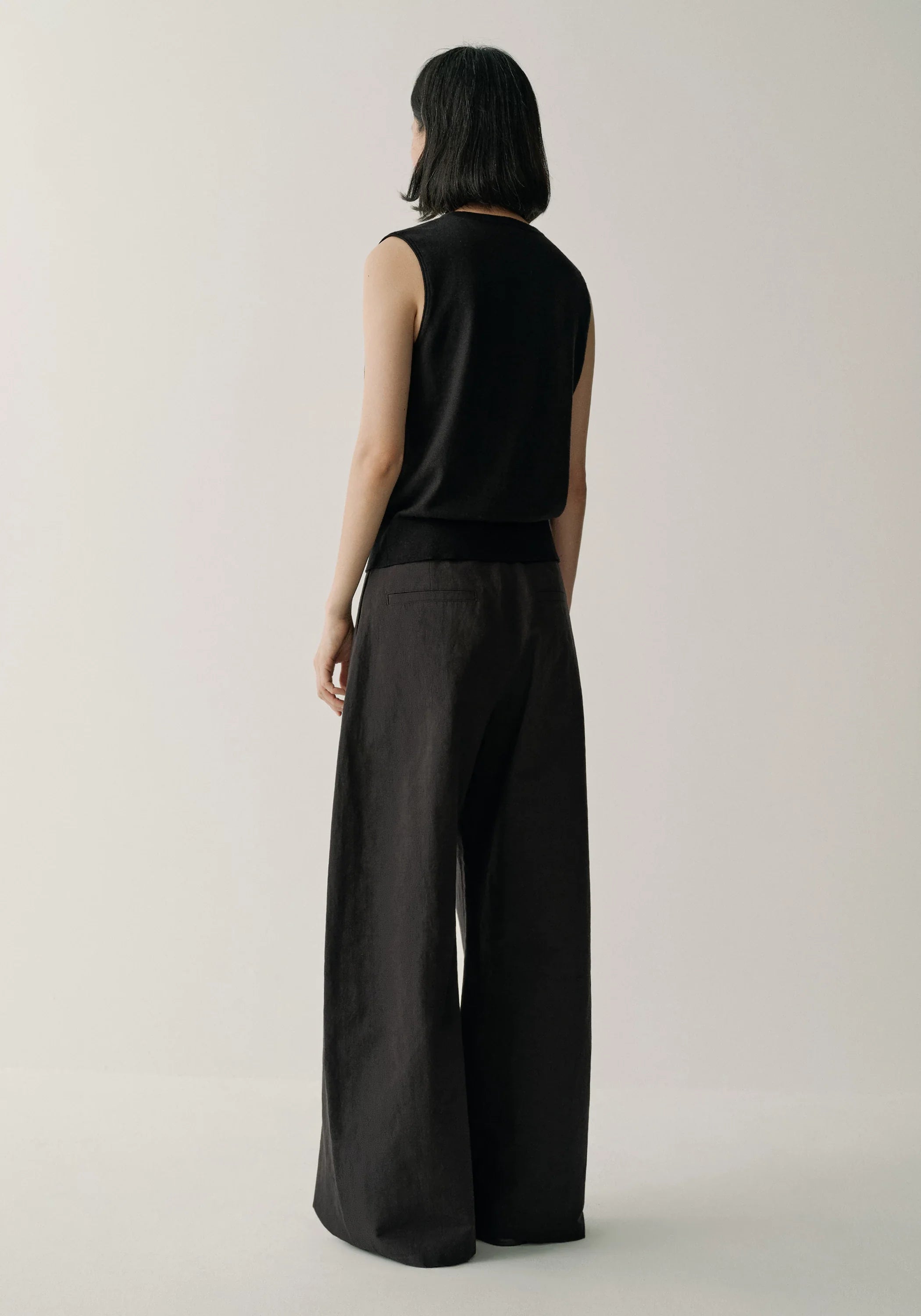 Asymmetric Cotton-linen Pants