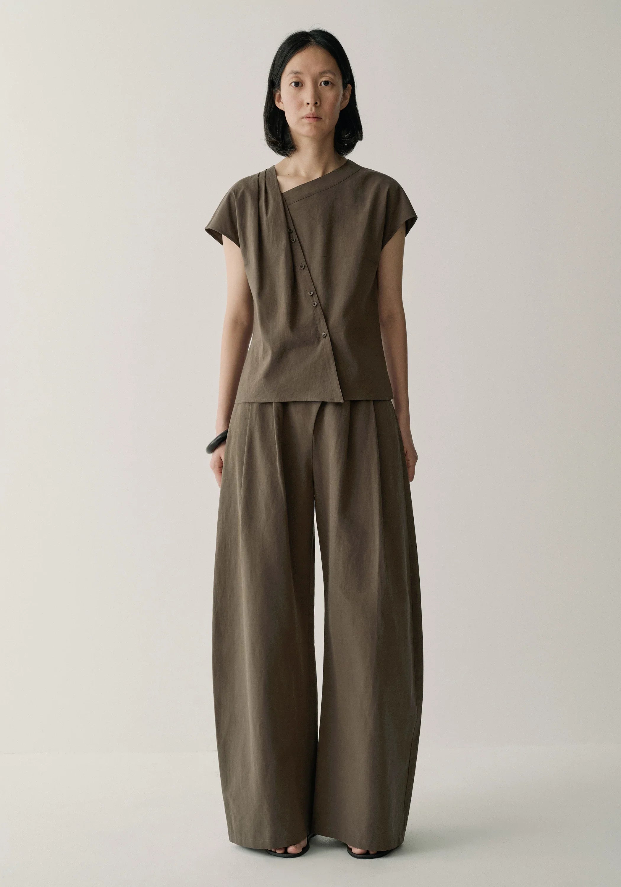 Asymmetric Cotton-linen Pants