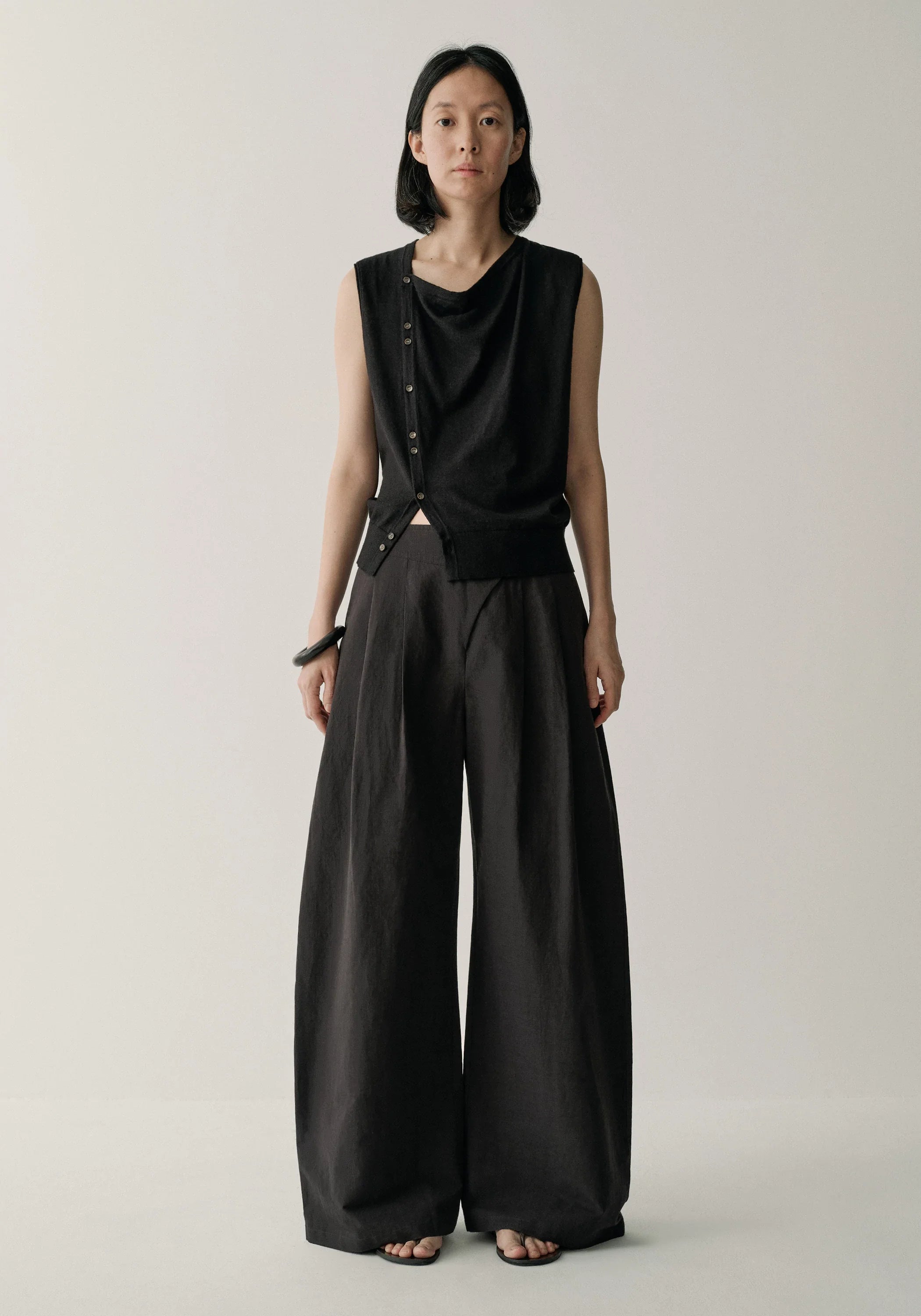 Asymmetric Cotton-linen Pants